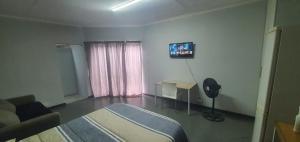 329 on 30th Avenue Villieria Aimee