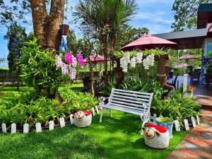 Montana Cotswolds Resort