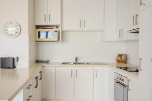 Blue Waters Unit 8 59 Ronald Avenue