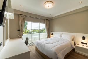 RQ Timeless Phuket Old Town