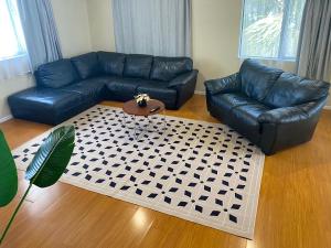 Kingsland Spacious 10BR 6BH Home - RARE FIND