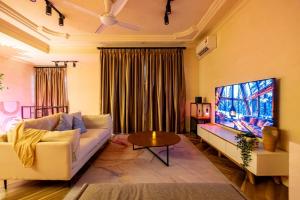 Tere Home Landed Stylish&Warm Flamingo Pinky House