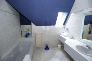 Hôtel Logis Le Relais De La Poste