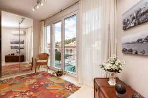 Holidays Home Maestranza in Malaga by Solaga