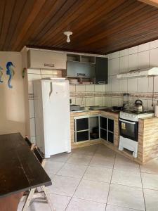 Sobrado Gruta da Ale e do Thiago Ilha do Mel Encantadas