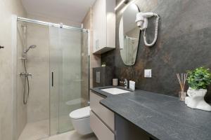 Stylowe Apartamenty 100 m od Plaży z Parkingiem i Balkonem by Noclegi Renters