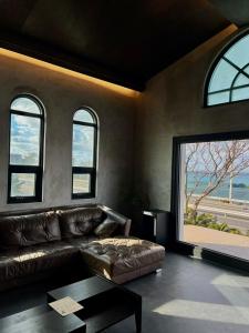 private 2-story design villa,4bedroom 3toilet,5min to Hamdeok Beach