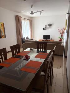 On320 Residencies 2 Room 3 plus Beds Spacious Apartment