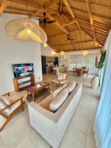 Villa Lily Bay Selong Belanak