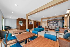 Everhome Suites San Antonio Lackland near Seaworld