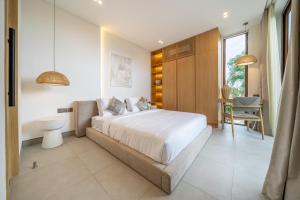 Berawa Week 6 - 2BR Villa with Private Pool and Garden