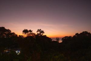 4BR Private Dream Escape Pool & Sea View