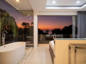 4BR Private Dream Escape Pool & Sea View