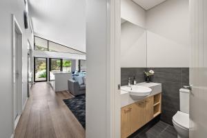 Forest Getaway - walk to Margaret River town - NEW