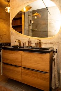 Private "LOr Tensia" Apartment in Center with Terrace and Free Parking