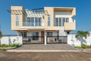 White House 3 BHK Villa With panoramic Hill Views, Glass Room, Outdoor Pool & Dam nearby