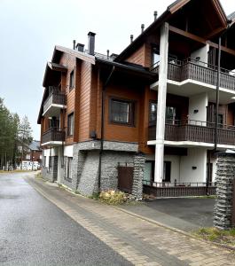 Alppitalo apartment in the center Karhunvartija 7