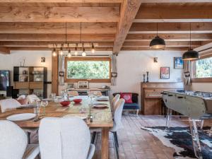 Chalet CLADIE - Private Jacuzzi & Sauna - View of Mont Blanc range - By Cozee Rentals