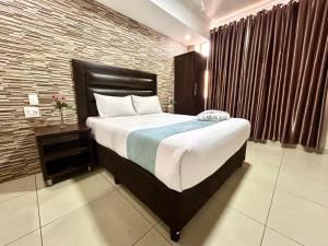 Bayside Self Catering and Hotel 14 Monty Naicker Pinestreet Durban