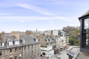30 Castle Street Aparthotel