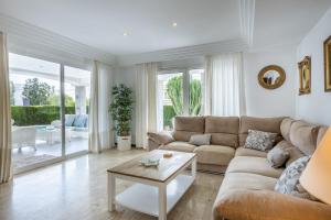 Villa Pedro, Llenaire