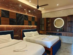 Estuary Dreamz BOATEL