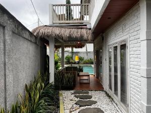 Spacious villa with big pool