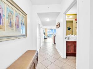 Aqua Resort 706