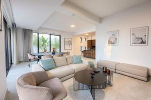 Sunrise Pearl - 2 min walk to Sirena Bay