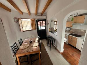 Sea and mountain views, quiet and close to Malaga