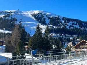 140 sq m of Luxury Holiday Accommodation, Sleeps 4, Games Room and Bar