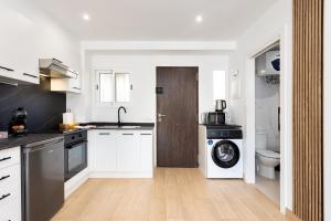 Home2Book Bright Apt. with Pool Los Cristianos