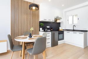 Home2Book Bright Apt. with Pool Los Cristianos