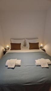 Modern 2BDR Apartment - Business Zone - Free Garage Parking