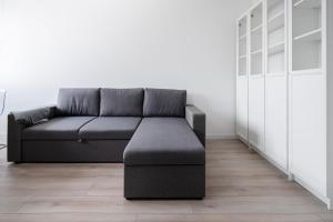 Dąbrowskiego Modern Apartment by BookingHost