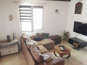 Pavillon au bord de la mer