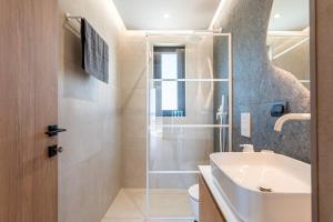Geos Luxury Villa - Private Pool - By the beach