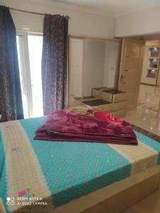 City square low budget