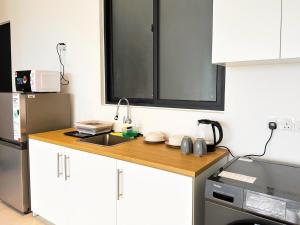 Urban Seaview, City view, New 3BR 6pax, Jelutong