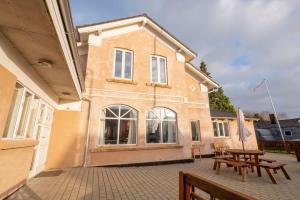 Big Family Home Near Romo Spacious for 30 Guests