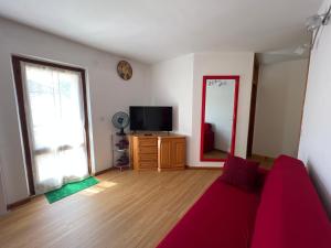 Conveniente, tranquilla con parcheggio