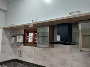 Corner apartment, 2BHK with good privacy, parking