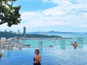 Edge Central Pattaya中心公寓 无边泳池 地标景观 海景房