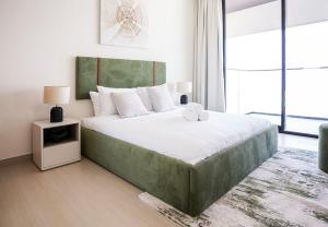 Modern 1 Bed Apartment in Binghatti Orchid