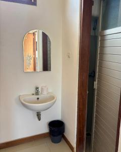 Kanoa Guesthouse by Verdana