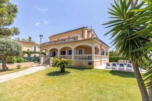 Villa Lago with stunning view of the lake