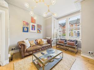 Chic Victorian Flat In Battersea Clapham Old Town