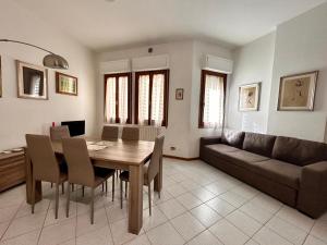 Federighi 2bd, 2bath, with elevator by FlorenceHospitality com