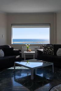 Coral Three-Bedroom Apartments with Sea View and Balcony