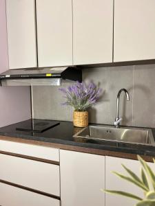 102NK Brown House - Amoureux Homestays